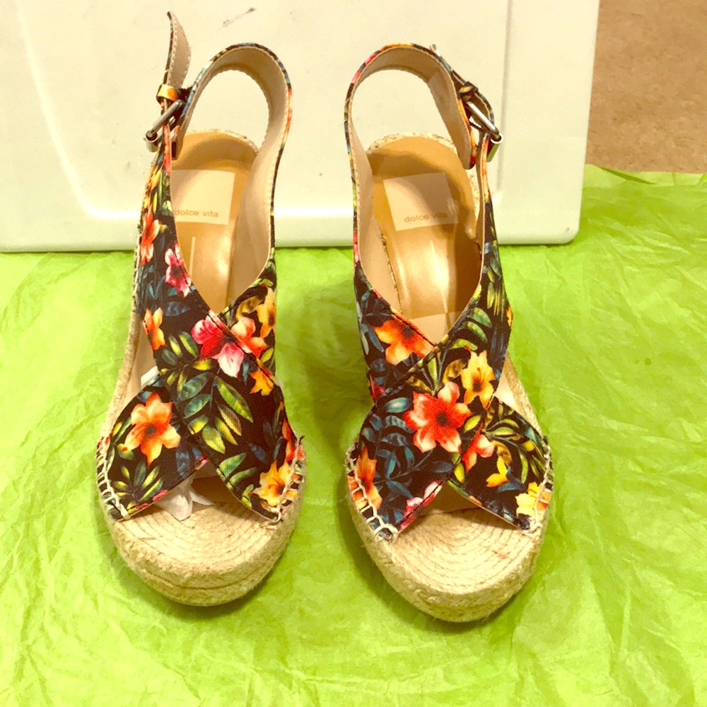 Dolce Vita NWOT